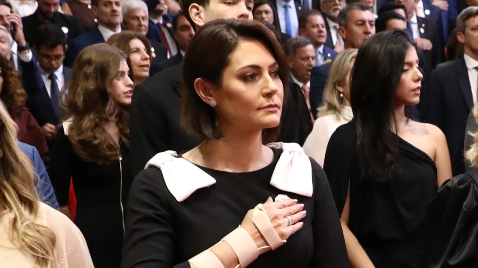 Michelle Bolsonaro discussão Flávio Bolsonaro