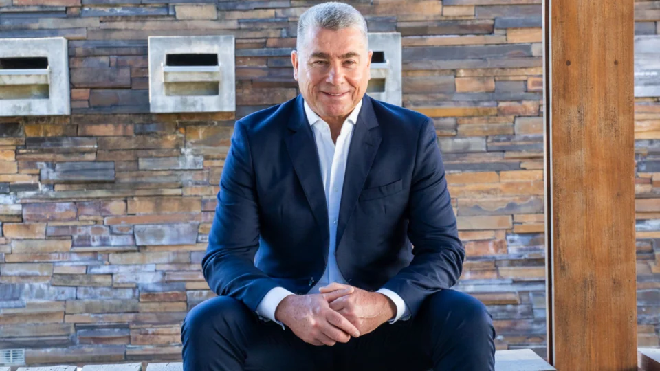 Roberto Herrera lidera novo ciclo da ADVB/PR com foco em inovação, crescimento institucional e fortalecimento do ambiente de negócios.