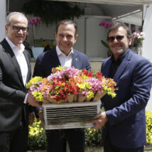 O publicitário Eduardo Fischer (à direita), junto ao então prefeito de São Paulo, João Doria. Imagem referente a matéria