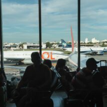 Companhia pretende repassar 100% do aumento do querosene de aviação às tarifas até o final do ano. Imagem referente a matéria