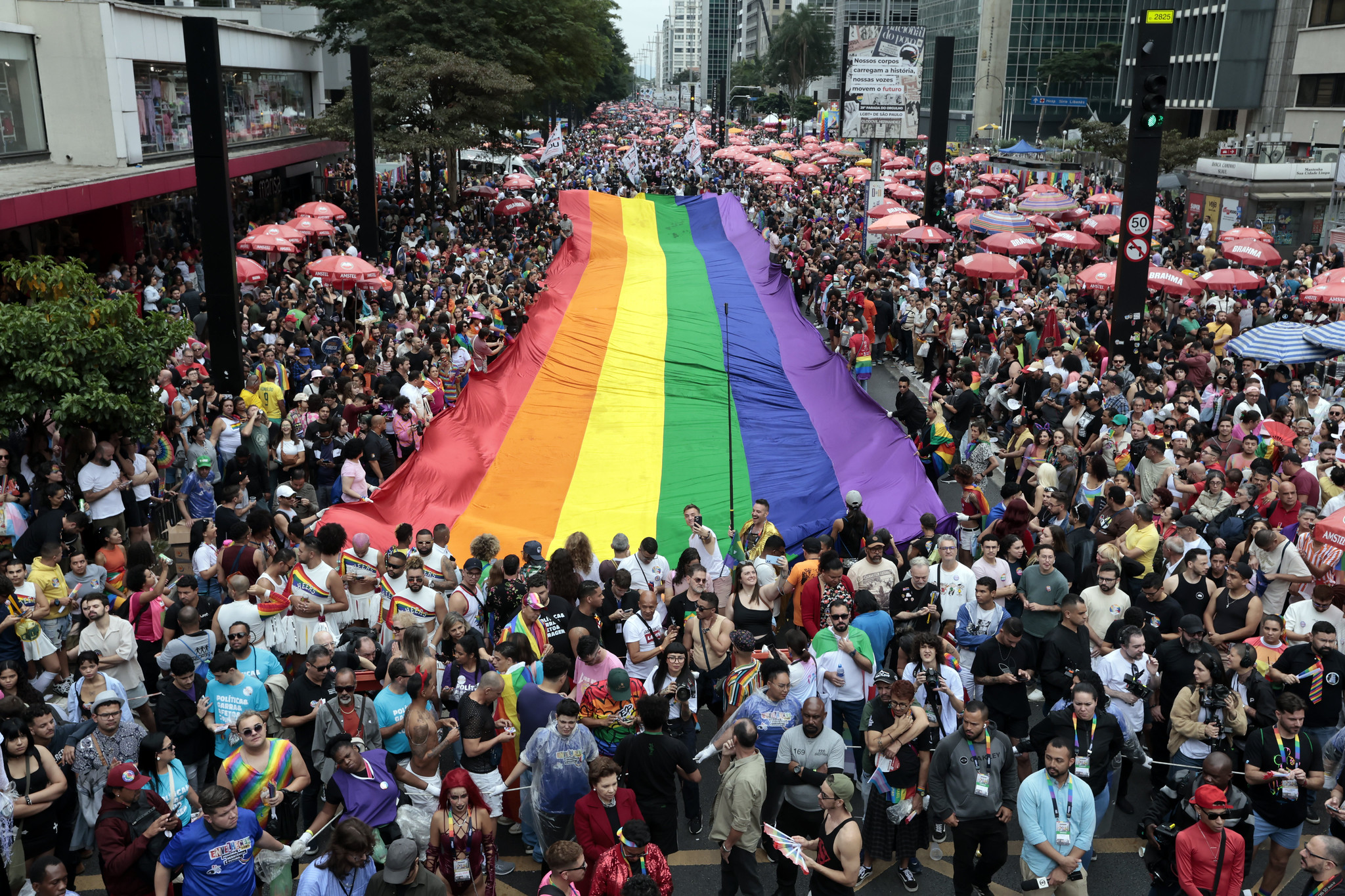 Câmara de SP aprova projeto que veta menores em eventos LGBTQIA+ e proíbe uso de vias públicas