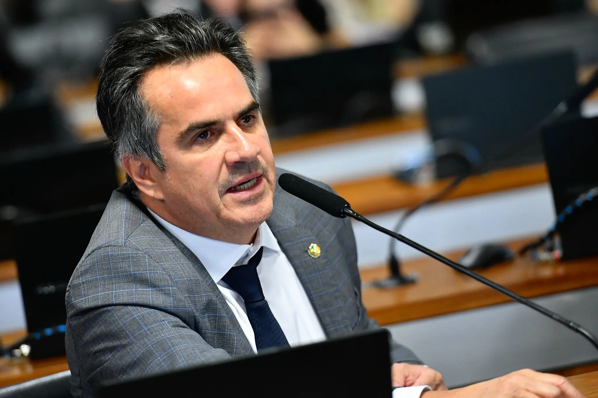 “Se for culpado, tem que pagar exemplarmente”, diz Ciro Nogueira sobre Flávio Bolsonaro