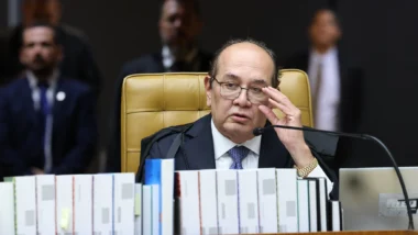 Ministro não viu violação à Constituição, mas destacou que diretores e professores devem ser civis.