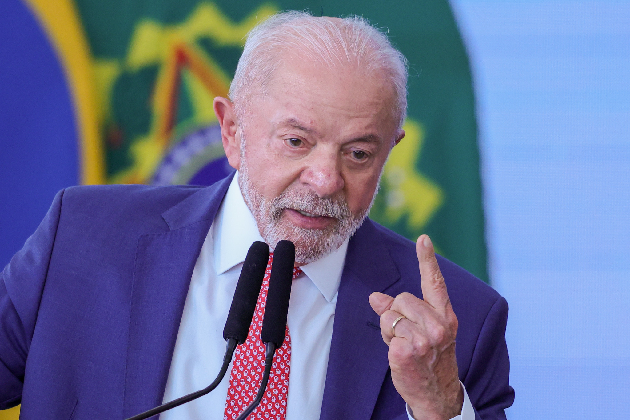 CNI aciona STF contra fim da taxa das blusinhas CNI aciona STF contra fim da taxa das blusinhas