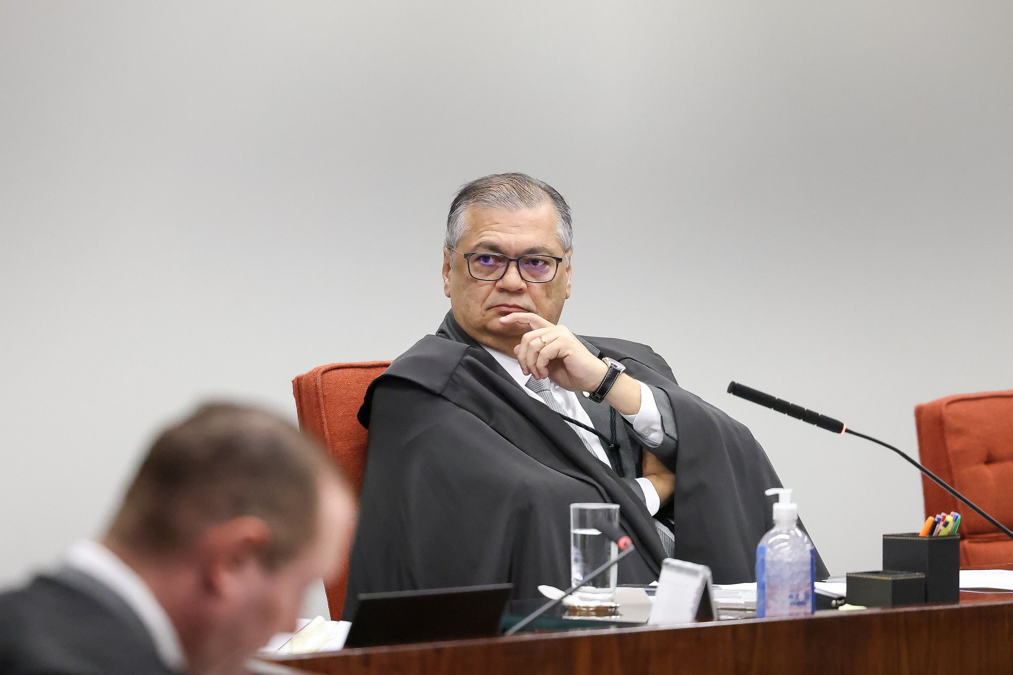 STF confirma decisão de Dino e turbina caixa da CVM para fiscalização do mercado