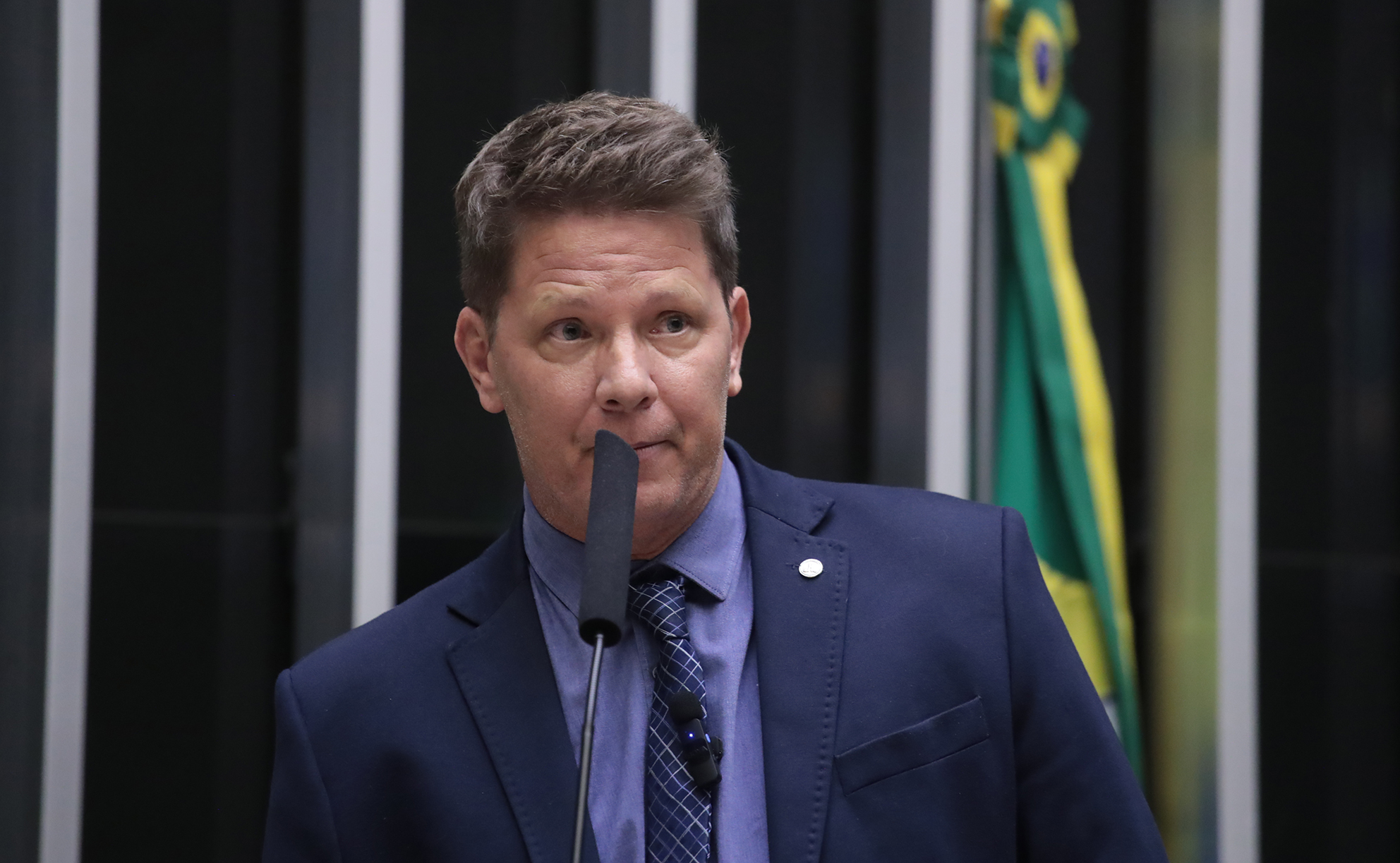 Mario Frias nega uso de emendas em filme sobre Bolsonaro e pede arquivamento no STF
