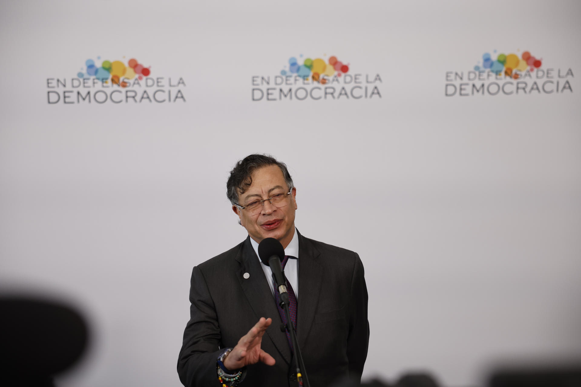 Petro é alvo de inquérito por suposta interferência política antes das eleições