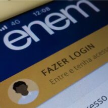 O Enem de hoje já é refém de uma tensão não resolvida: ele precisa, ao mesmo tempo, ser difícil o suficiente para diferenciar candidatos que disputam vagas nas instituições de ensino superior do país e suficiente para certificar alunos no ensino médio, Imagem referente a matéria