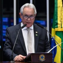Hermes Klann ainda criticou decisões judiciais contra famílias que praticam o “homeschooling” com seus filhos. Imagem referente a matéria