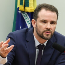 O ministro da Fazenda, Dario Durigan. Imagem referente a matéria
