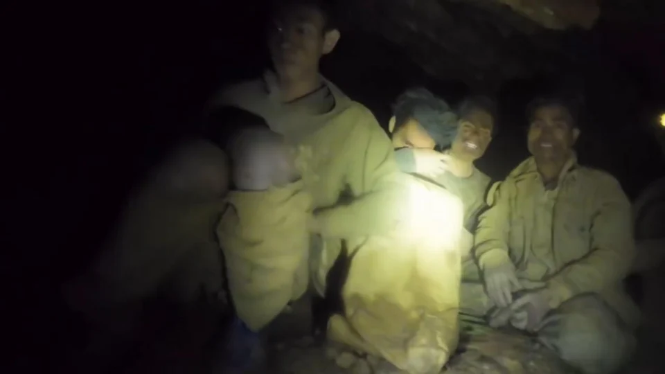 laos caverna desaparecidos