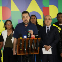 Escalado por Lula para lidar com entregadores, Boulos participou de coletiva da Senacon que anunciou avanço contra plataformas. Imagem referente a matéria