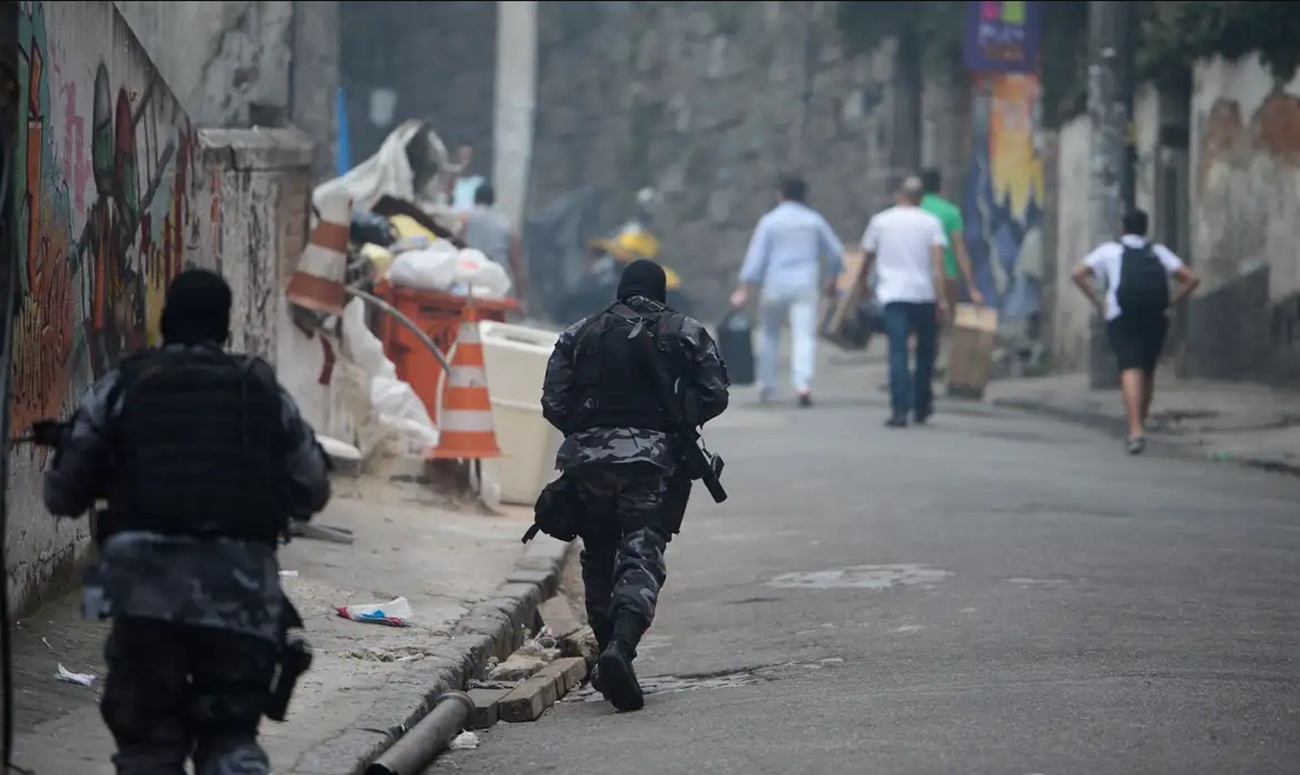 Especialista afirma que o garantismo penal foi “profundamente desvirtuado” no país e passou a favorecer criminosos violentos em detrimento da segurança pública e dos direitos das vítimas.