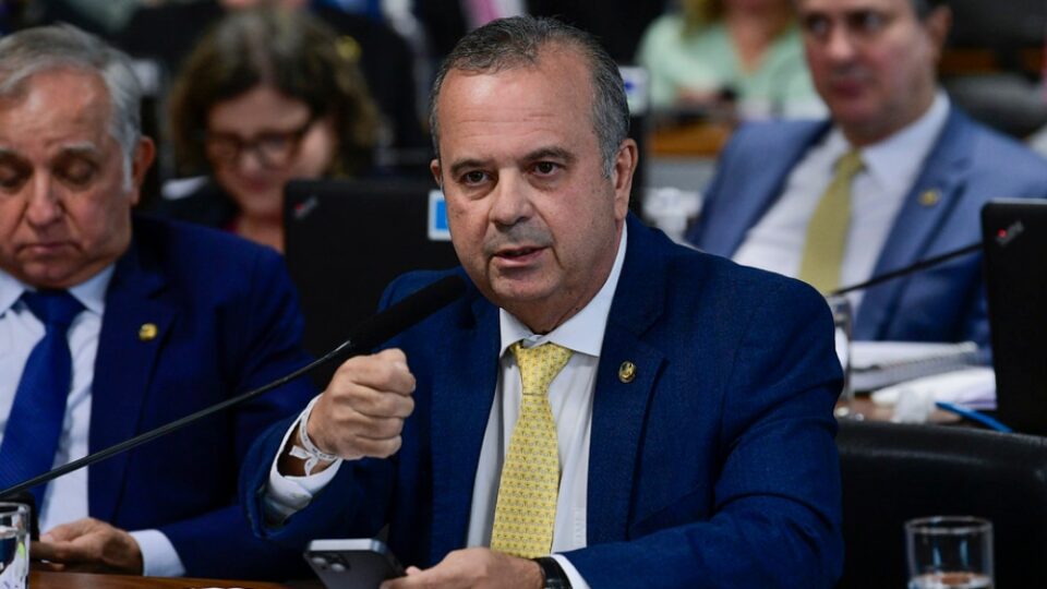 Oposição reage ao fim da escala 6×1 e propõe jornada flexível de trabalho