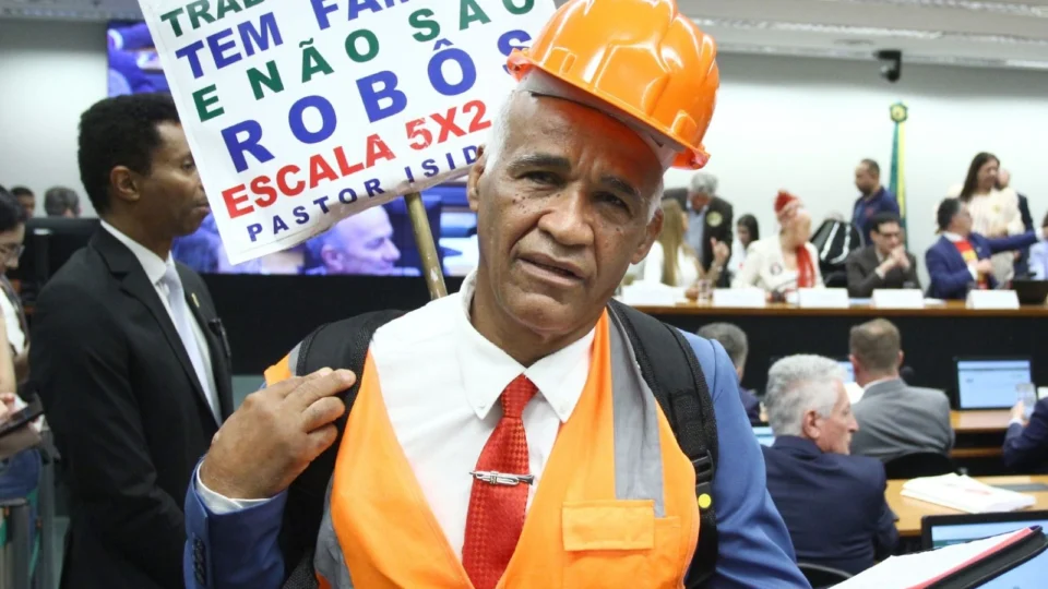 ESCALA 6X1 PASTOR ISIDÓRIO