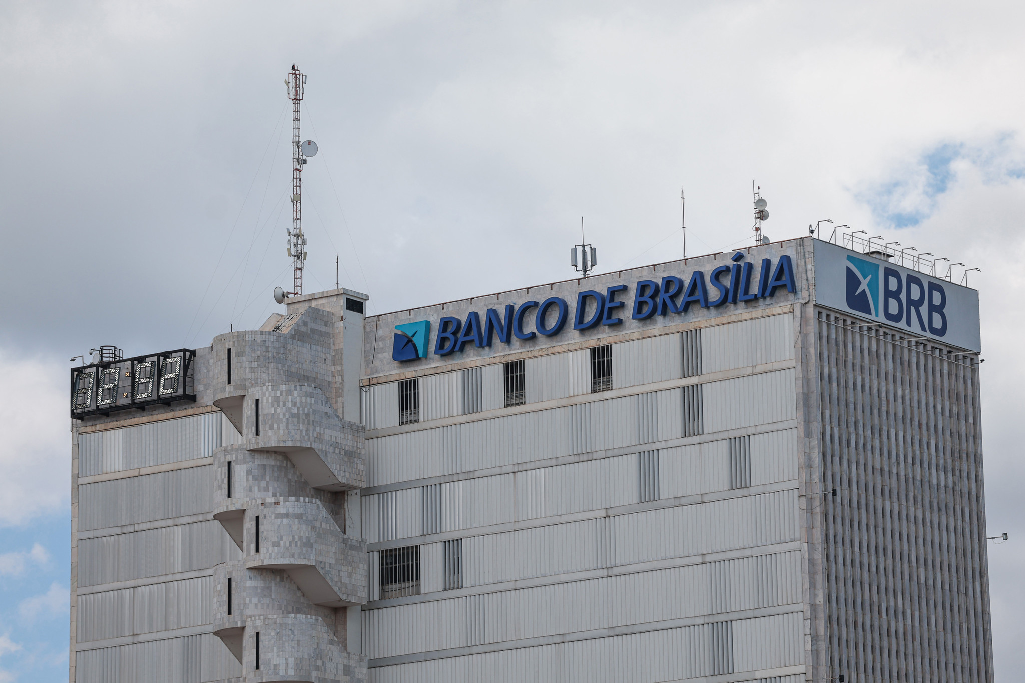 Operação de crédito terá garantia de consórcio de bancos e será monitorada pelo Supremo.