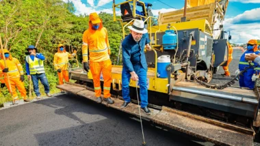 Presidente Luiz Inácio Lula da Silva (PT), durante visita às obras do Trecho Charlie da BR-319, em Borba - AM.