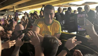 Ato de apoio a Flávio Bolsonaro no Aeroporto de Brasília