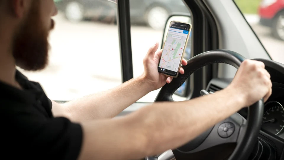 A mobilidade corporativa sob demanda vem transformando a rotina das empresas em Curitiba, com mais controle, segurança e praticidade nos deslocamentos.