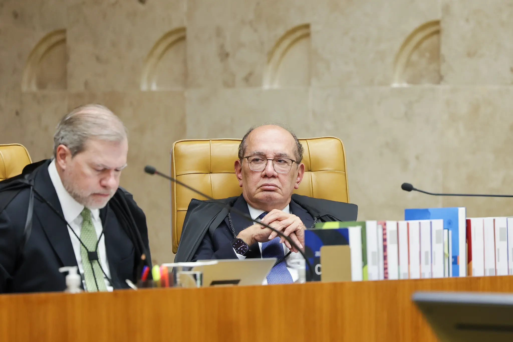 Decano pediu destaque após todos os ministros terem votado. Com isso, placar volta à estaca zero.