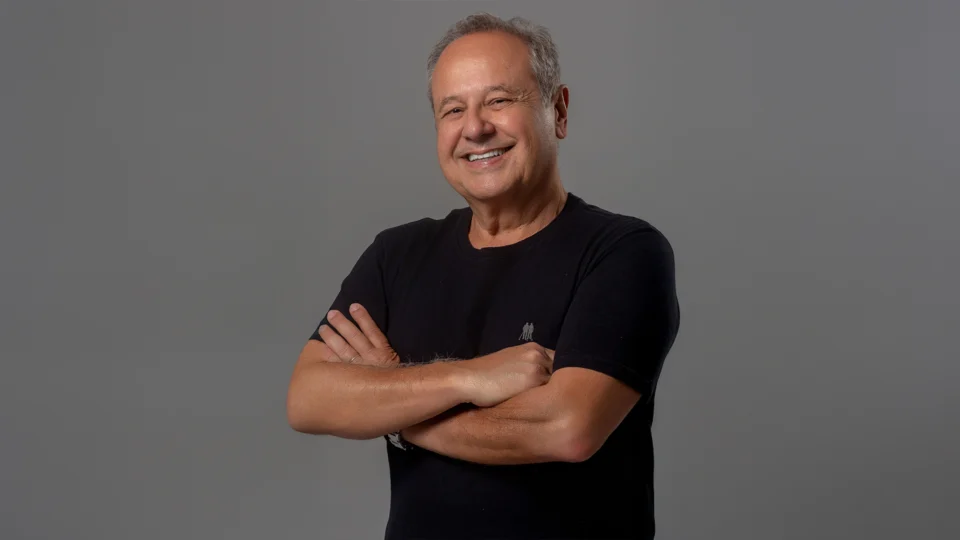 Luiz Omar, conselheiro na ABRH-PR e fundador do Instituto Nômade Mental