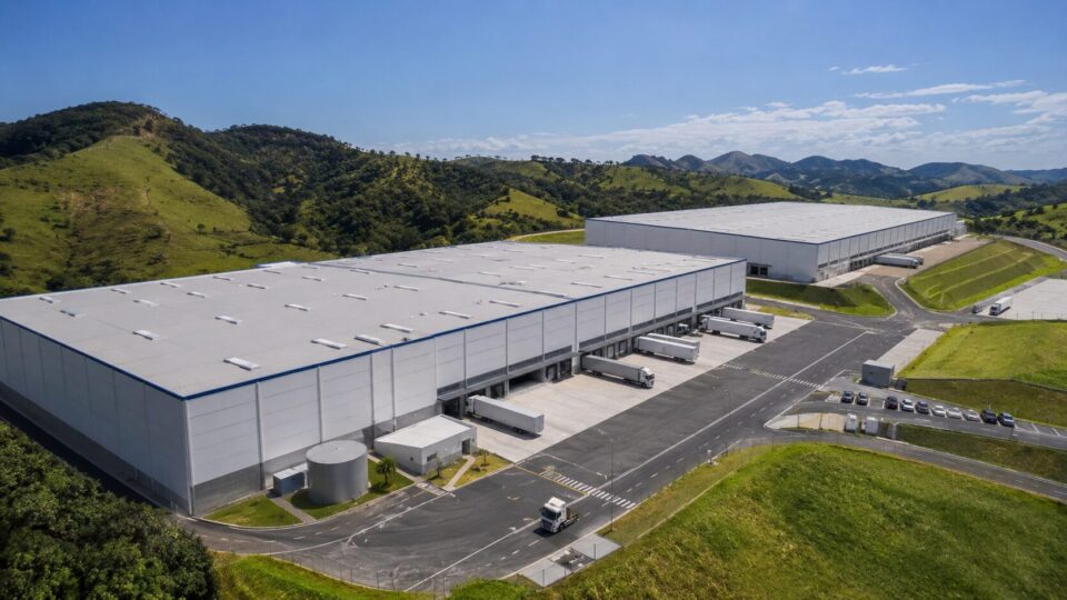 Eficiência operacional avança como indicador no mercado logístico-industrial