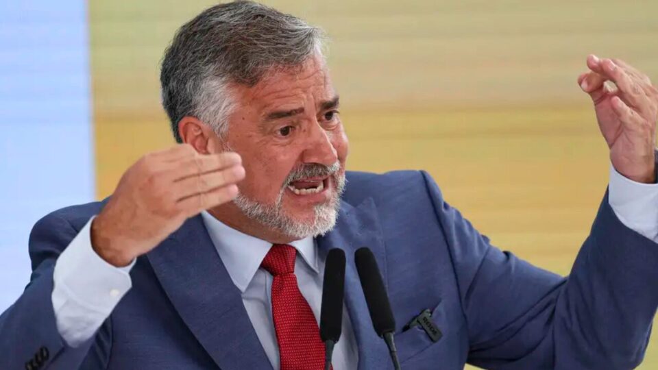 Defensor do fim da escala 6×1, Paulo Pimenta teve empresa condenada por violações trabalhistas