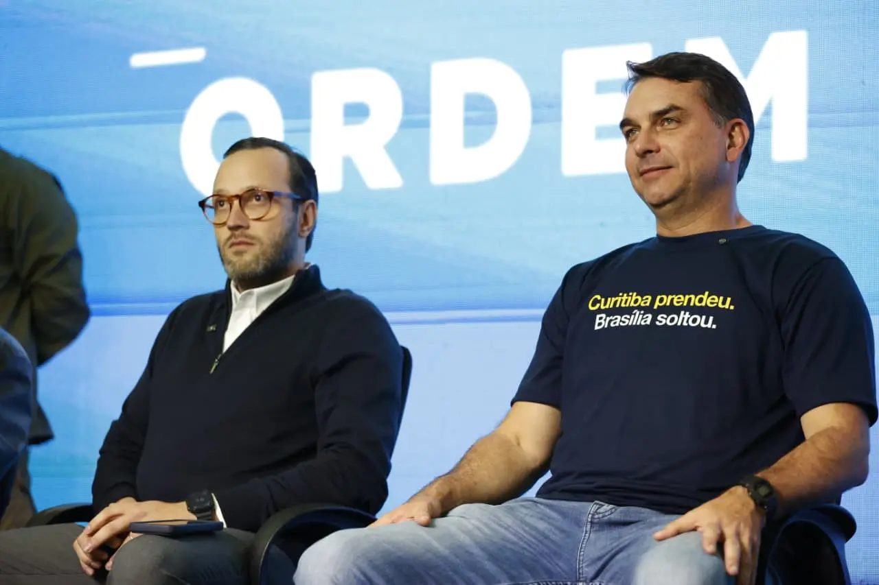 Filipe Barros e Flávio Bolsonaro