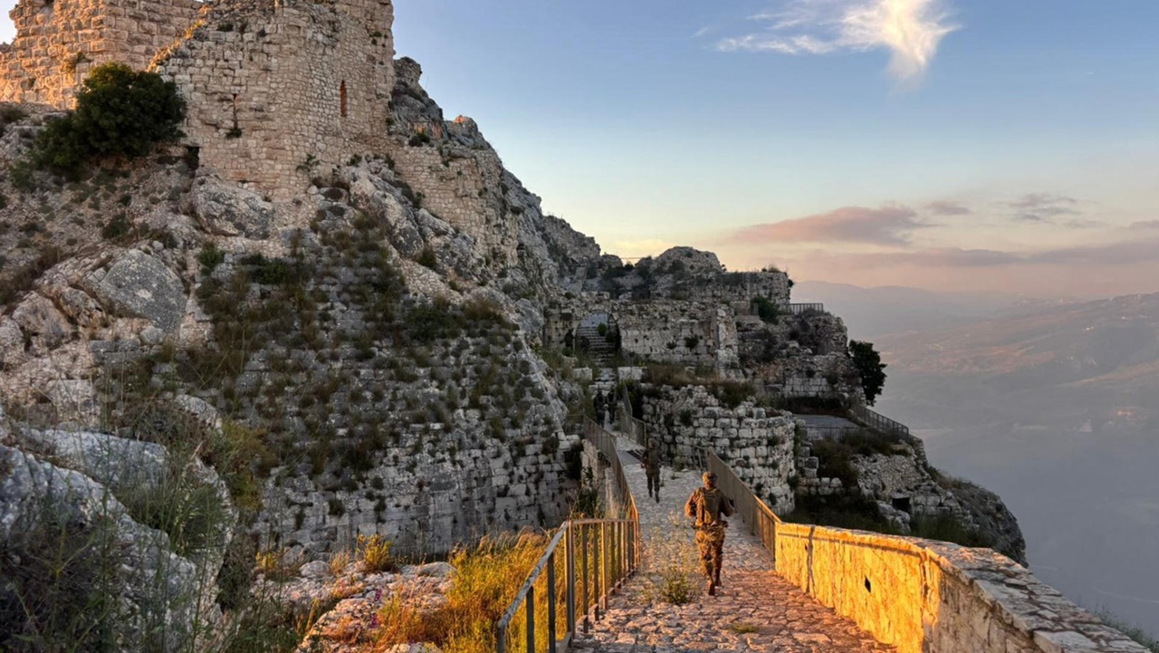 Israel ocupa castelo medieval no Líbano e aprofunda ofensiva