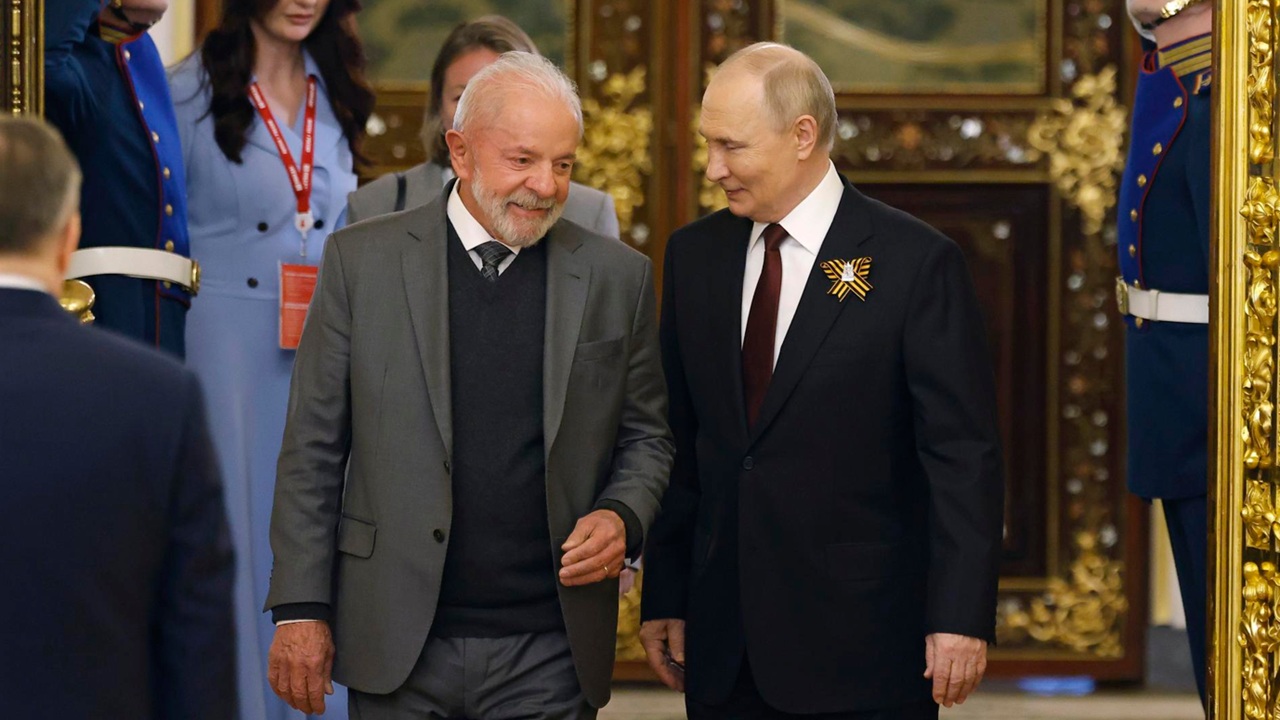 Estatal russa mira o Brasil enquanto Putin usa energia nuclear para ampliar influência global