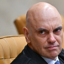 Ação nos EUA pode constranger Moraes politicamente, mas tem limites jurídicos