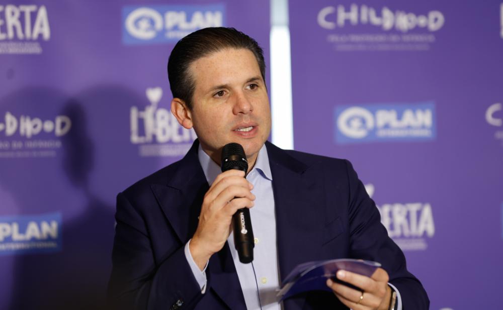 Presidente da Câmara se posicionou favoravelmente a regras para Inteligência Artificial. Tema tangencia regulação das redes.