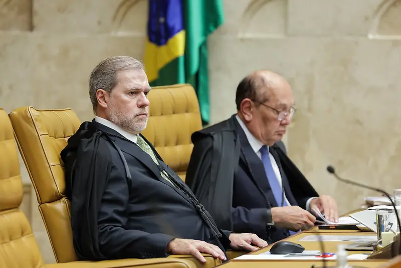 Sob relatoria de Toffoli, Supremo criou rol de crimes considerados graves para aumentar rigidez contra redes sociais.