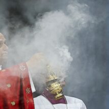 O papa Leão XIV celebra missa de Pentecostes na Basílica de São Pedro Imagem referente a matéria