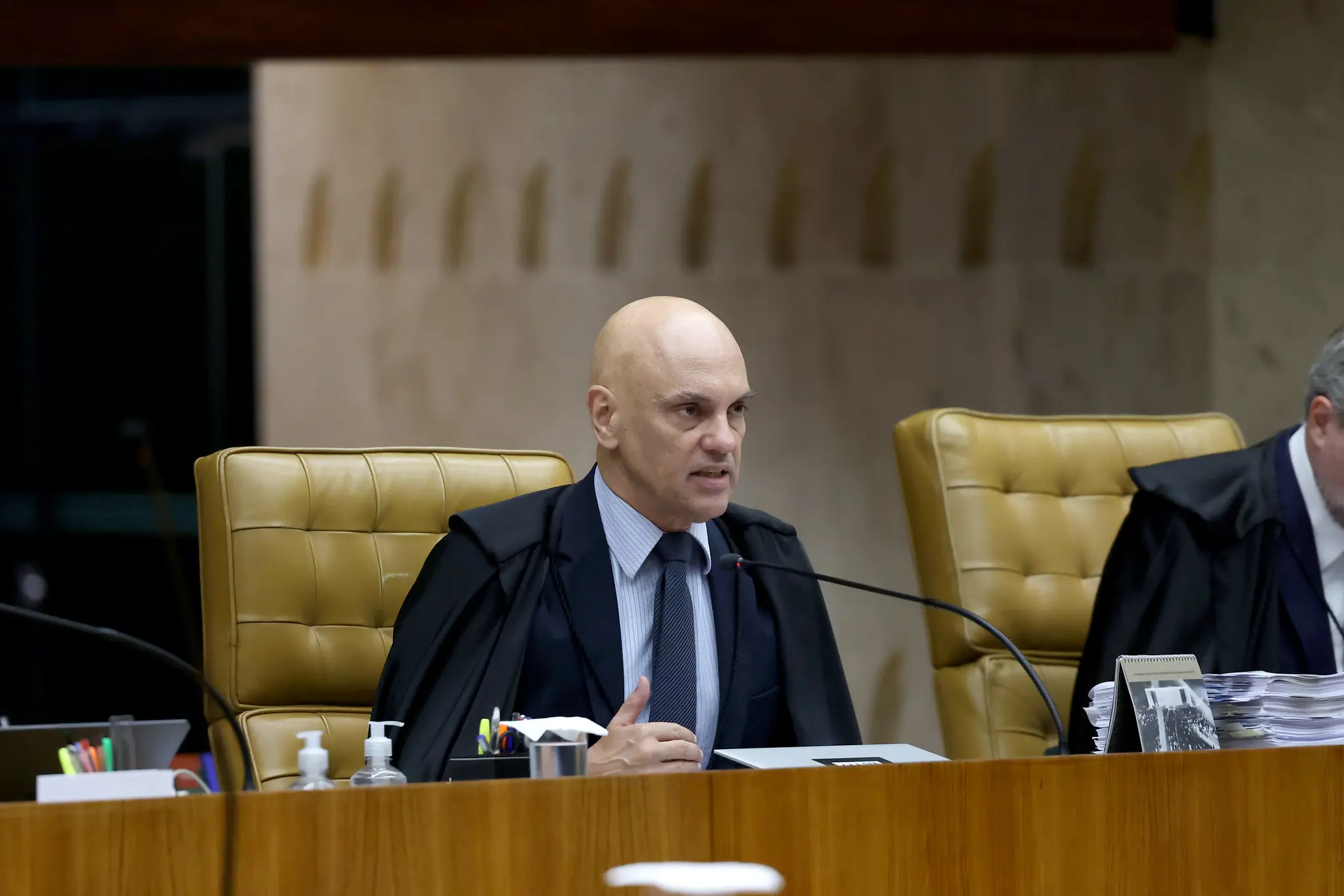 Durante discurso no "Gilmarpalooza", vice-presidente do STF citou encíclica para defender regulação internacional da IA. 