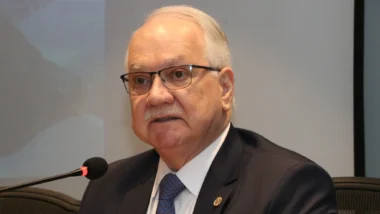 Enquanto tema é priorizado por Motta e defendido por Moraes e Gilmar, presidente do STF pondera desafios.