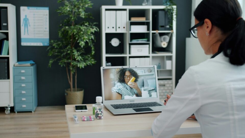 A telemedicina que funciona precisa ir além da tela