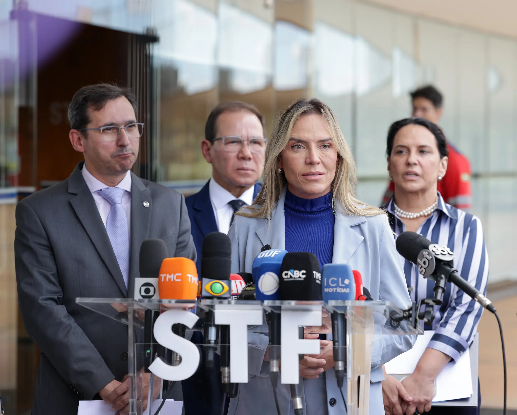 Governadora e atual presidente do BRB participaram de audiência de conciliação com a advocacia-geral da União no Supremo.