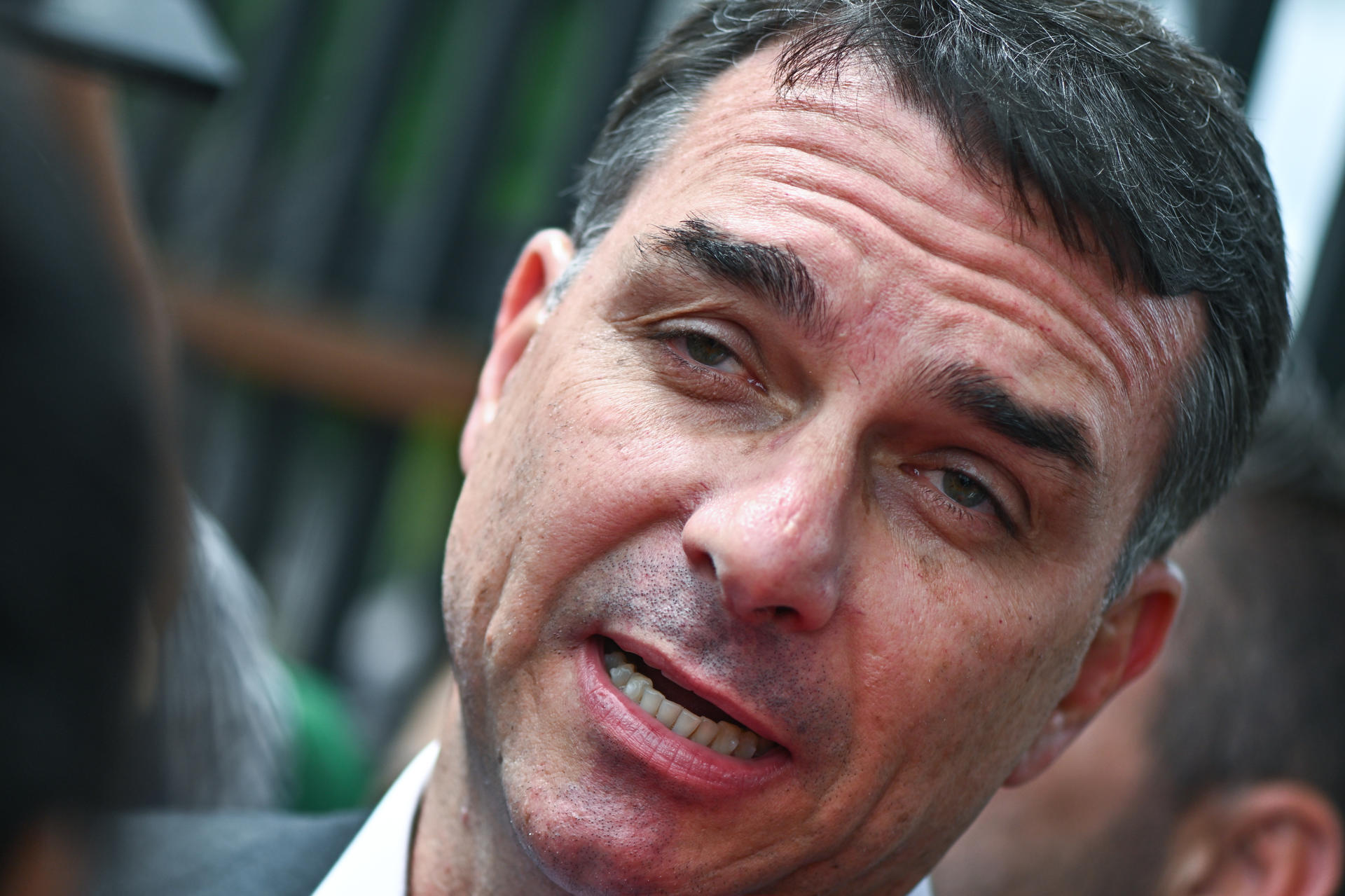 Deputado aciona STF contra Flávio Bolsonaro por suposta articulação do novo tarifaço