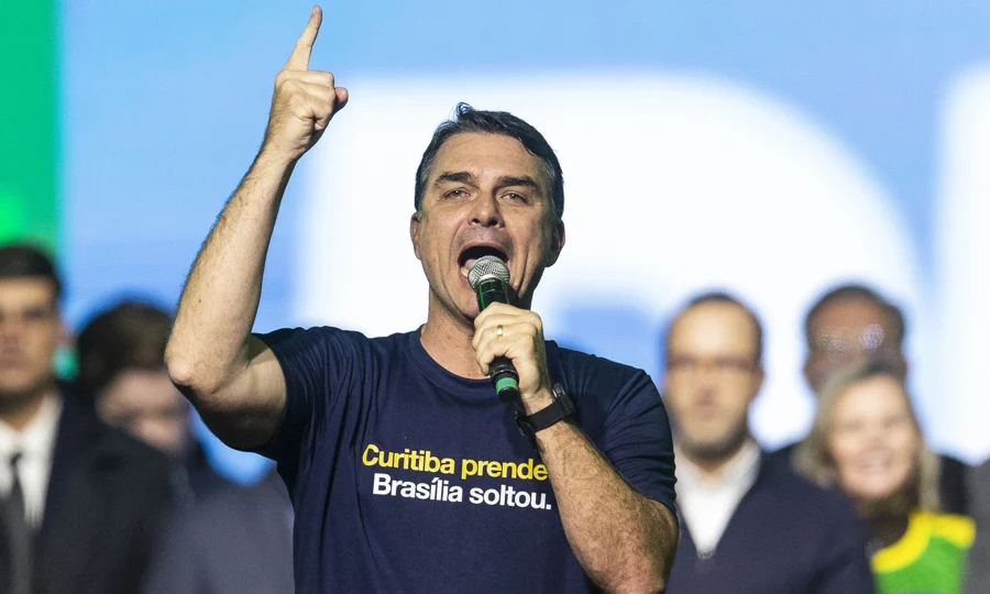 Flávio Bolsonaro palanques Paraná