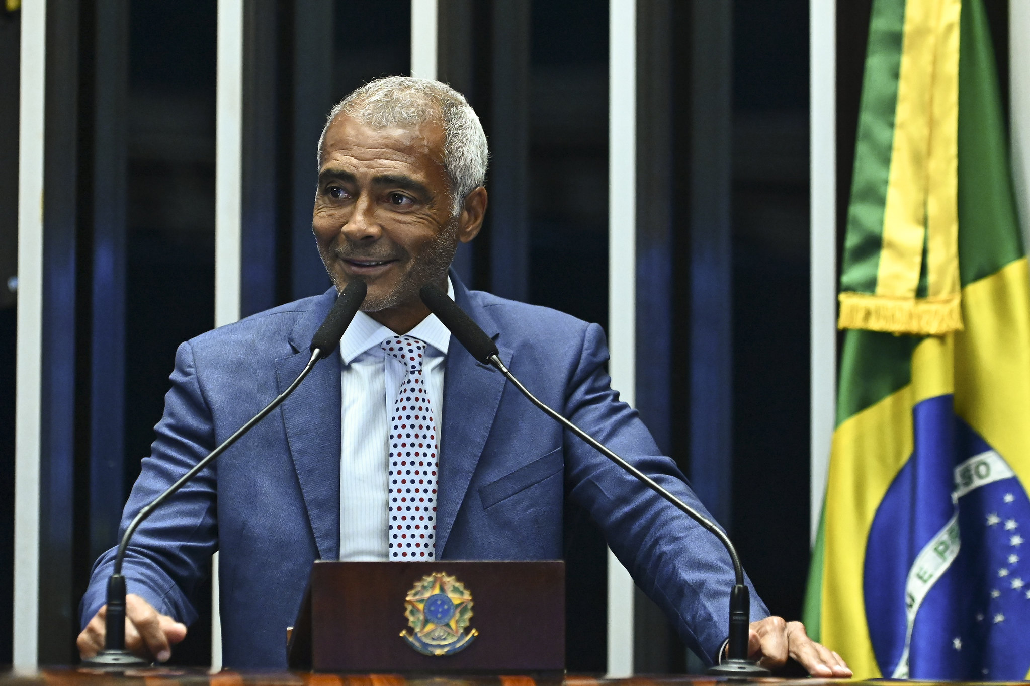 Romário contraria PL e anuncia voto a favor do fim da escala 6x1