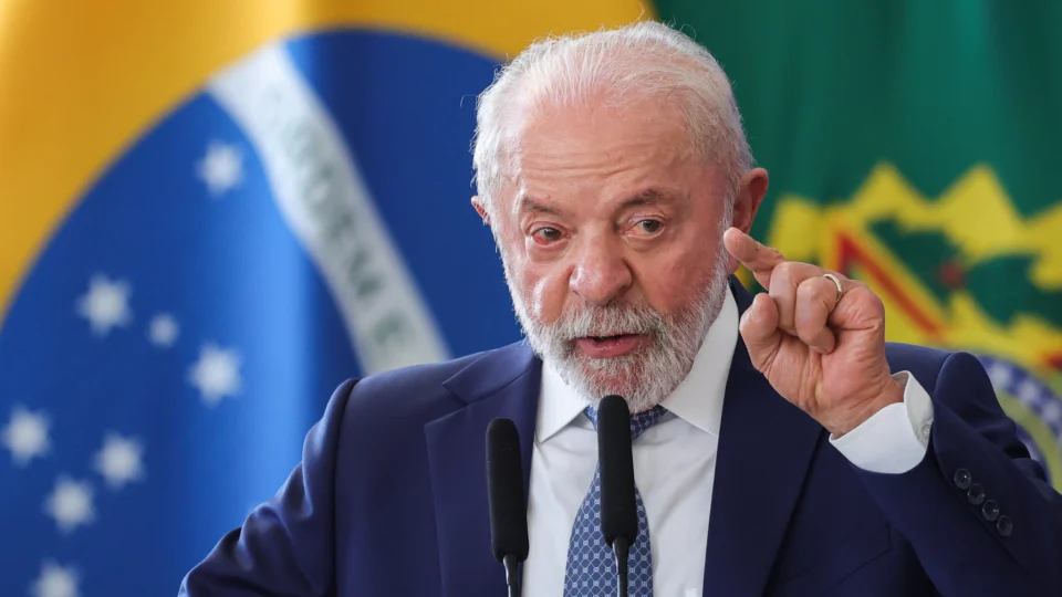 Lula justifica ausência na Marcha para Jesus e alfineta Flávio