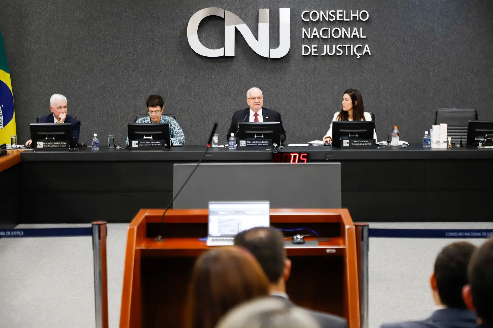 CNJ penduricalhos salário juízes