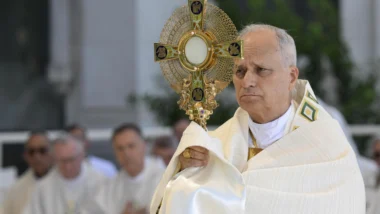 Durante a missa realizada na Praça de Cibeles, em Madri, o Papa Leão XIV pediu aos fiéis a renovação da fé católica.