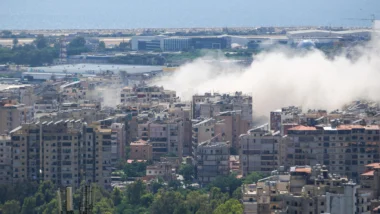 De acordo com o governo de Israel, o ataque teve como alvo centros de comando do grupo terrorista Hezbollah