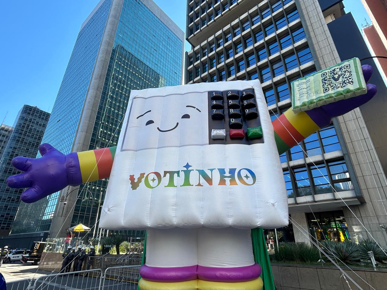 Parada LGBT+ avança em busca de votos em ano eleitoral e ataca partido de Bolsonaro