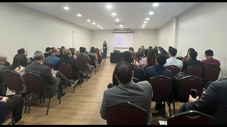 Profissionais do setor jurídico participaram de encontro voltado à gestão, inovação e desenvolvimento estratégico da advocacia.