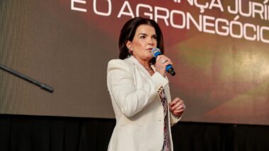 Magistrada argumenta que alta remuneração é reconhecimento da relevância do Poder Judiciário. Imagem referente a matéria