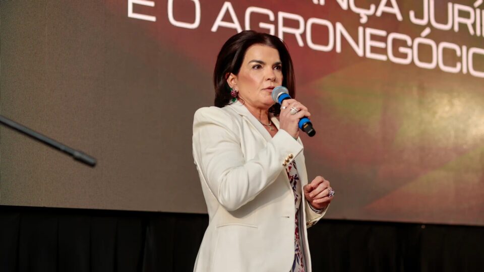 Juíza defende valorização de magistrados em meio a ofensiva 