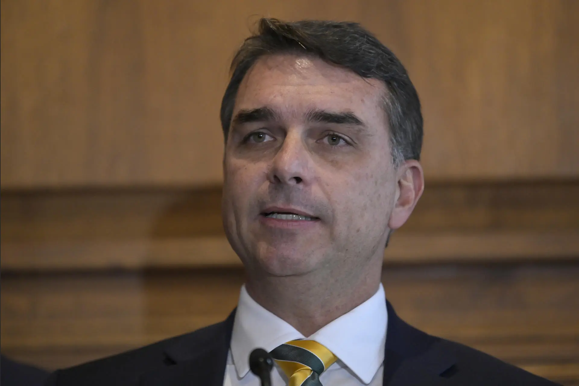 Senador criticou resistência governista a classificação do PCC e CV como organizações terroristas.